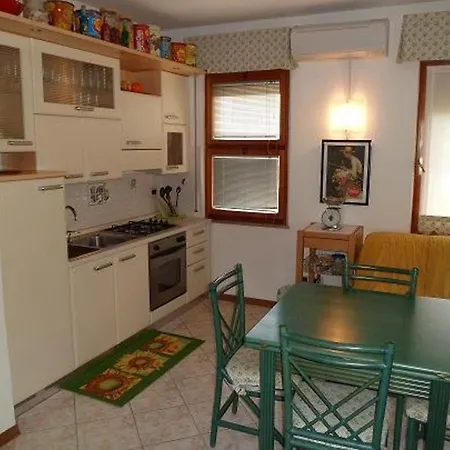 Practical In Lignano With Parking Λινιάνο Σαμπιαντόρο