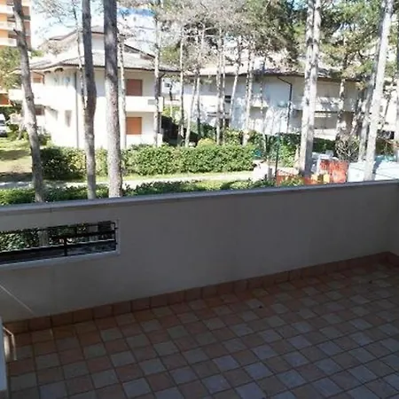Practical In Lignano With Parking Διαμέρισμα Λινιάνο Σαμπιαντόρο